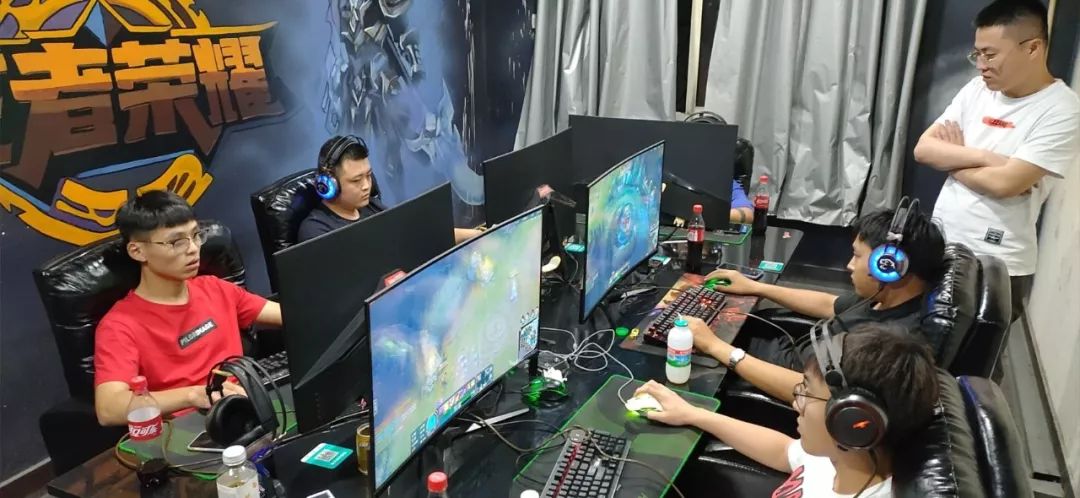 适应对手的 适应对手的