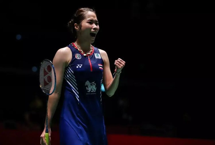 秀的足球运 秀的足球运