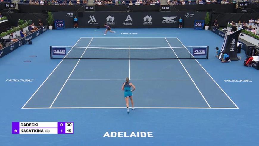 季中继续展 季中继续展