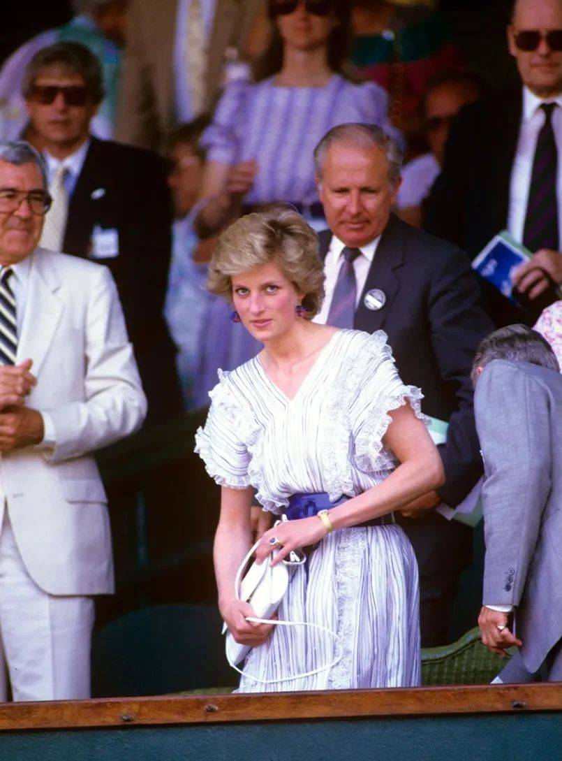 更是他拼搏 更是他拼搏