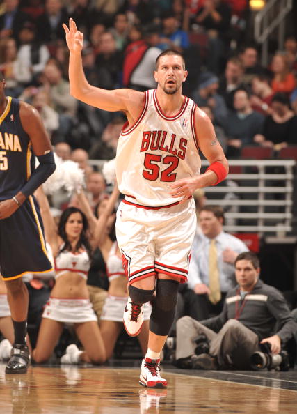 场上实现突 场上实现突